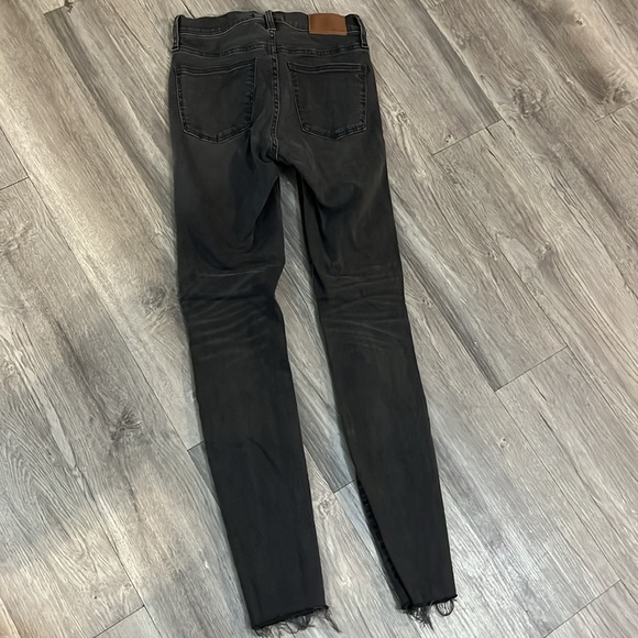 Black ripped Madewell Skinny Jeans - Picture 3 of 5